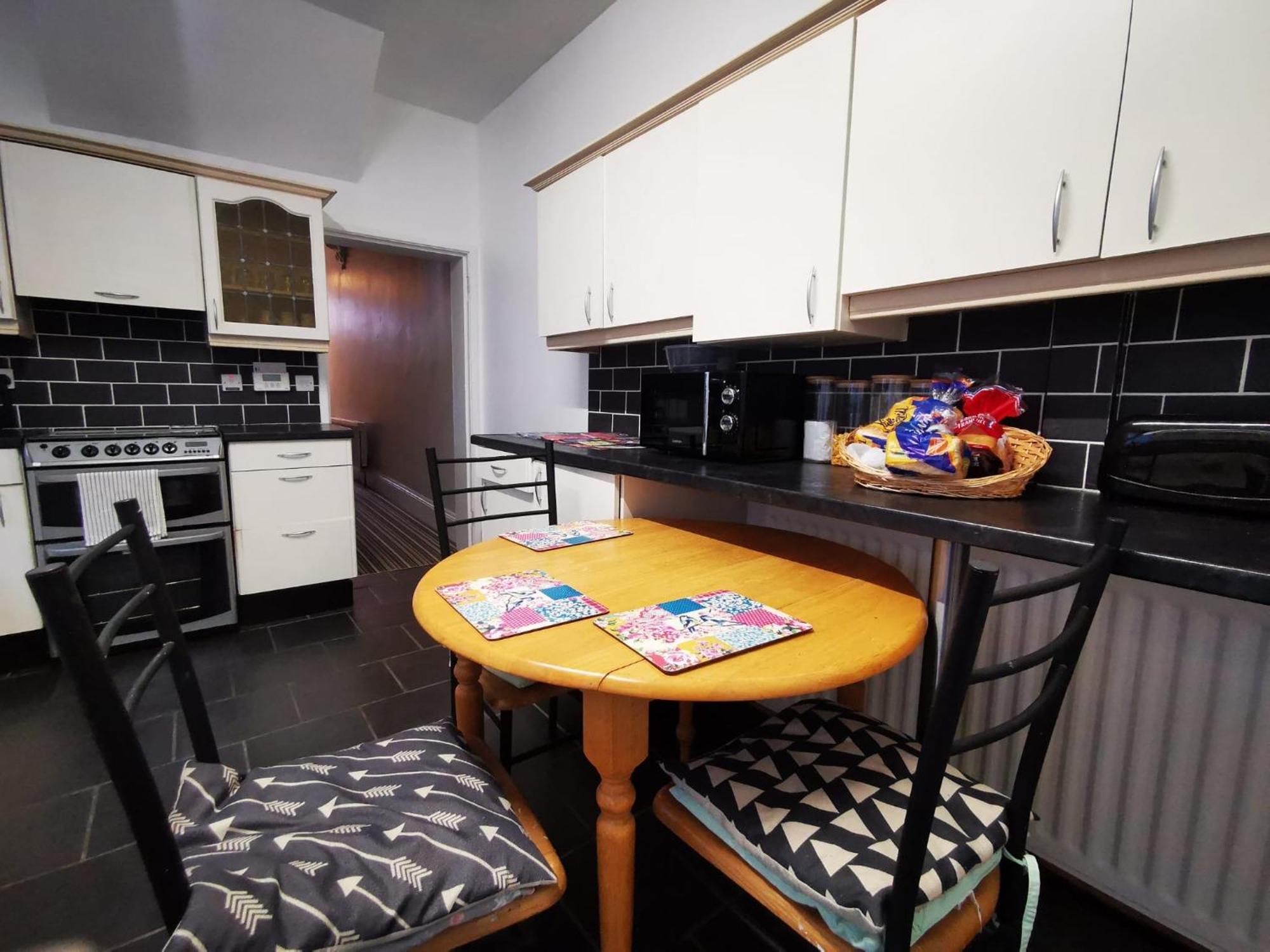 Gr8 Hostel At The Mount Белфаст Экстерьер фото